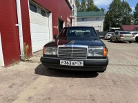 Mercedes-Benz W124-легендарный классический седан (видео)